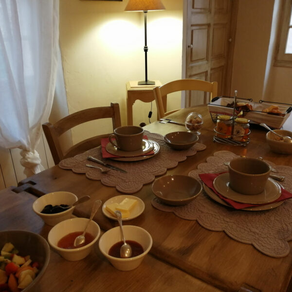 licorne-cotignac-table